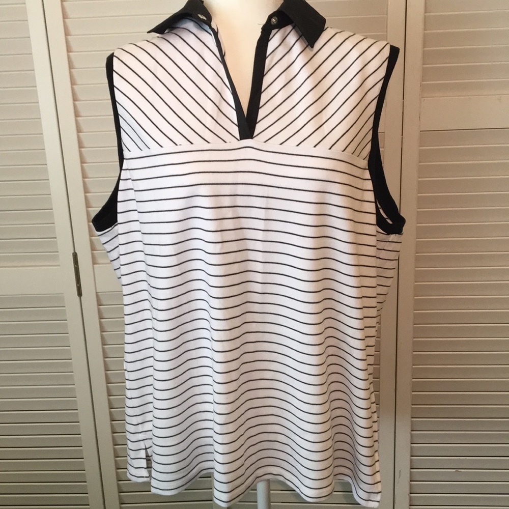 🌻Allison Daley Plus Size Navy and White Shirt. 2X